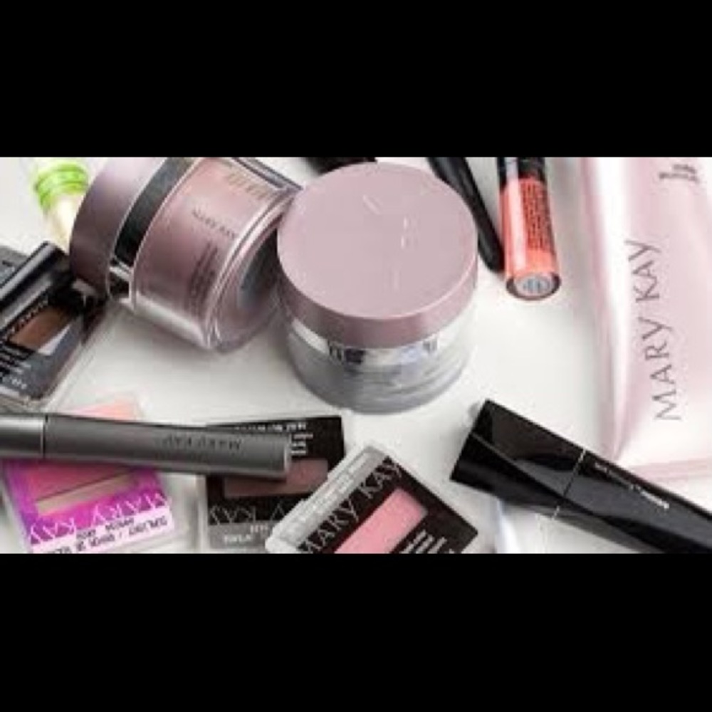 Mary Kay - Picture 7 of 8